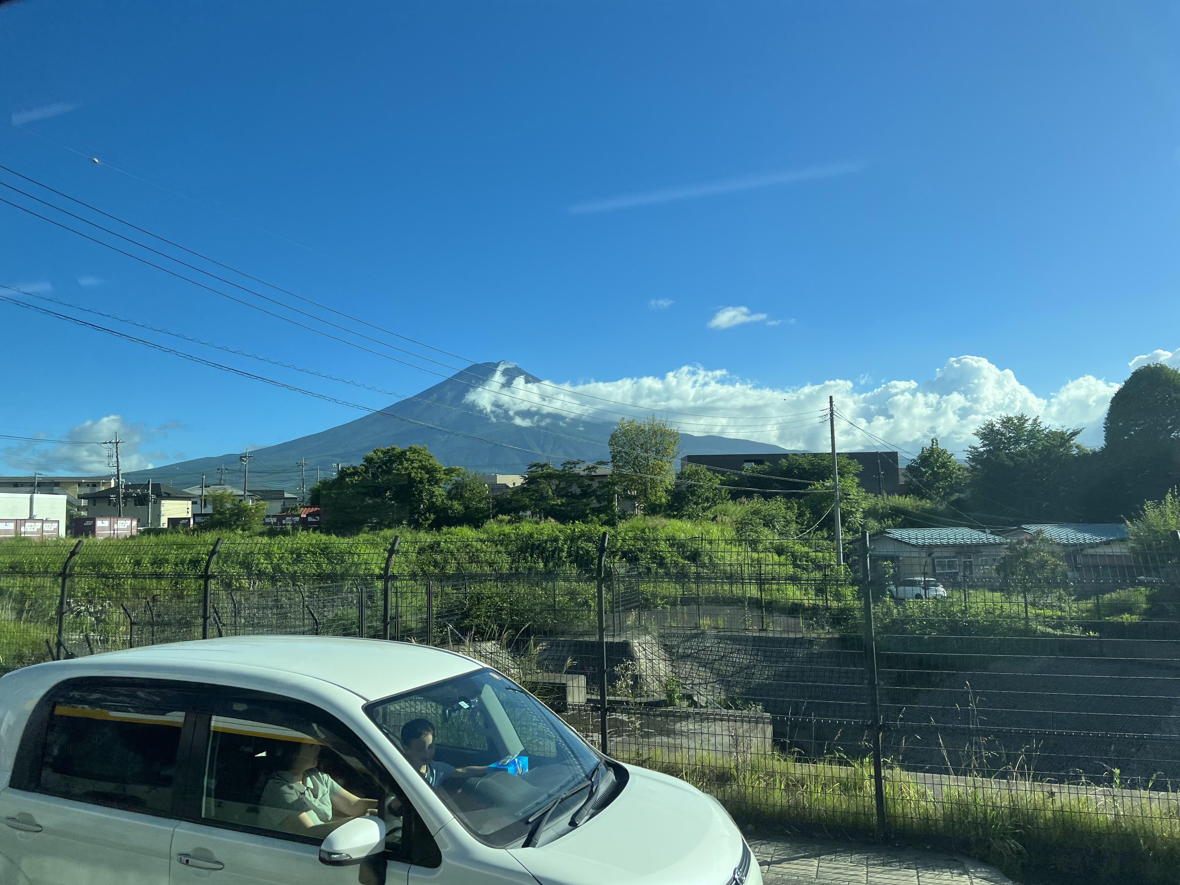 公交上拍的富士山